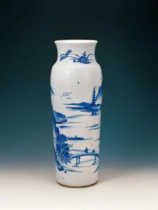 青花山水瓶